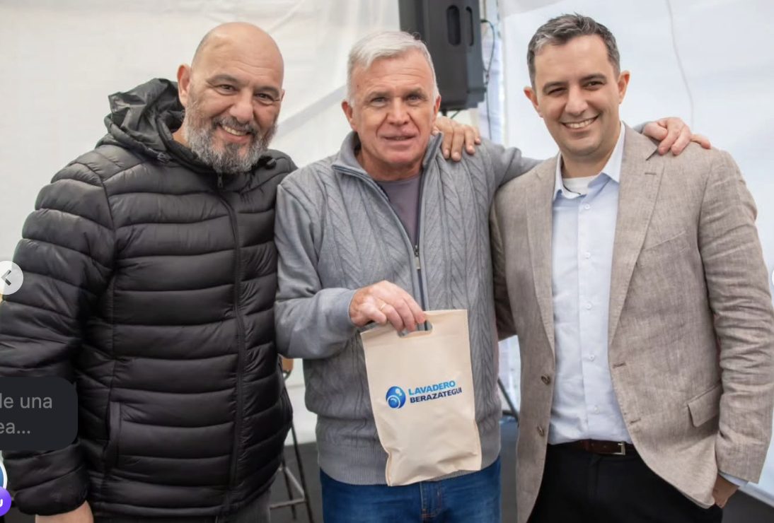 Brindis de cierre de la reinauguración